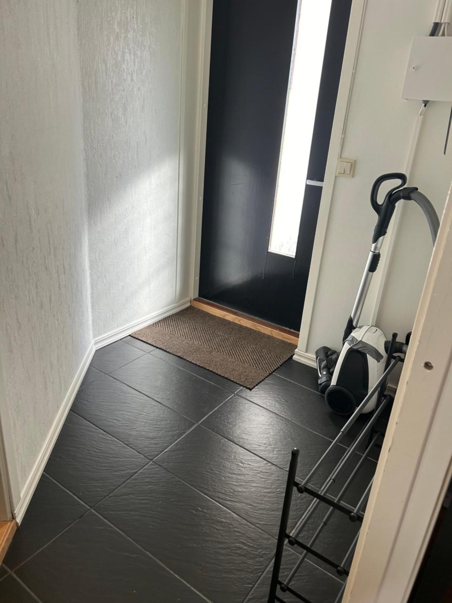 Koselig Sokkelleilighet Med Bra Bussforbindelser Apartment